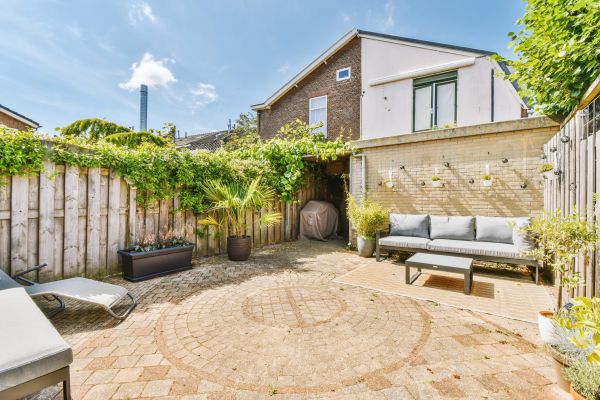 Courtyard Wall Repair in Stamford